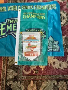 CustomBannersNow.Com - Podium Banners