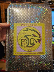 CustomBannersNow.Com - Custom Holographic Bubble Mailer