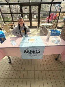 CustomBannersNow.Com - Table Runner