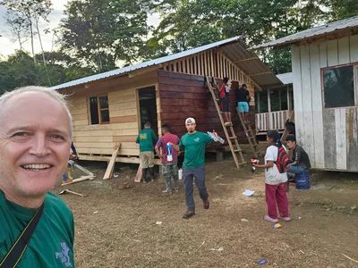 Helping people in the EcuadoreanAmazon Jungle