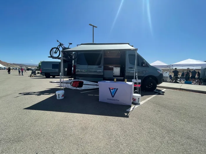 CustomBannersNow.Com