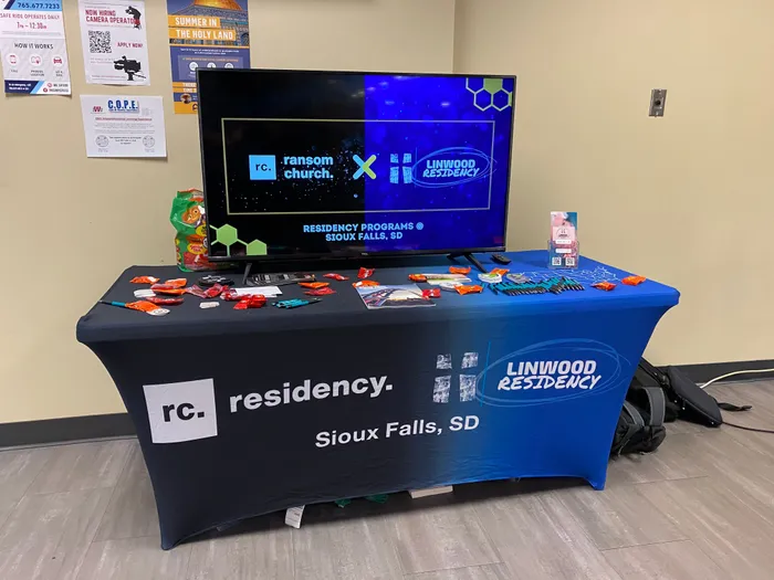 CustomBannersNow.Com