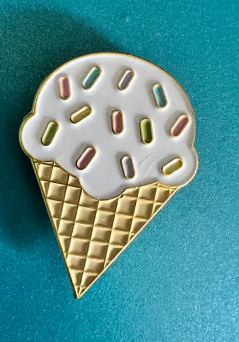 CustomBannersNow.Com - Soft Enamel Pin