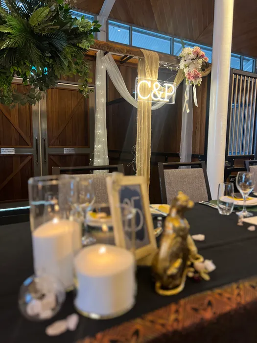 CustomBannersNow.Com - Custom Neon Sign