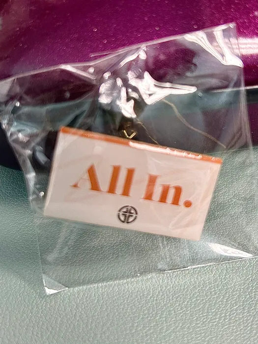 CustomBannersNow.Com - Offset Printing Pin