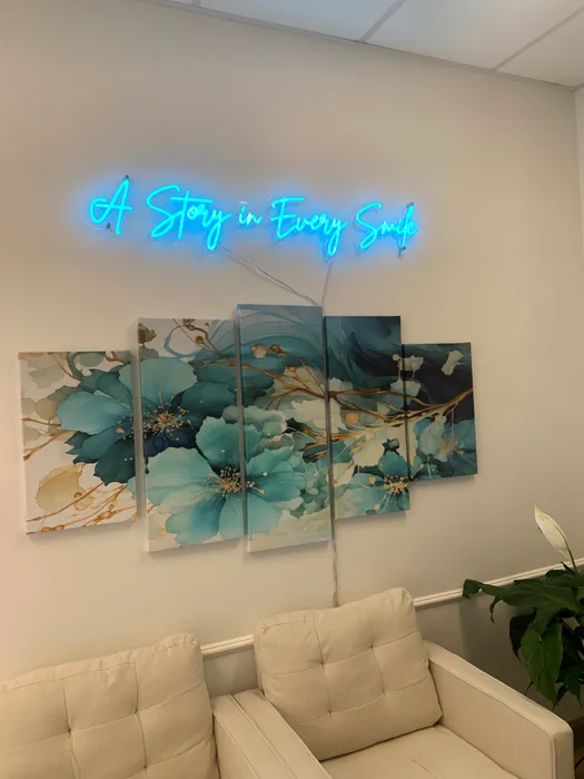 CustomBannersNow.Com - Custom Neon Sign