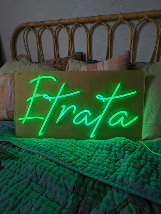 CustomBannersNow.Com - Custom Neon Sign