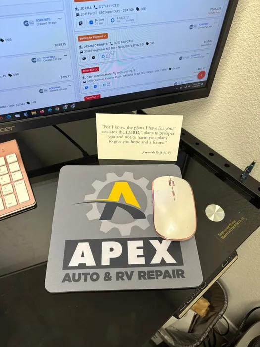 CustomBannersNow.Com - Custom Square Mouse Pad