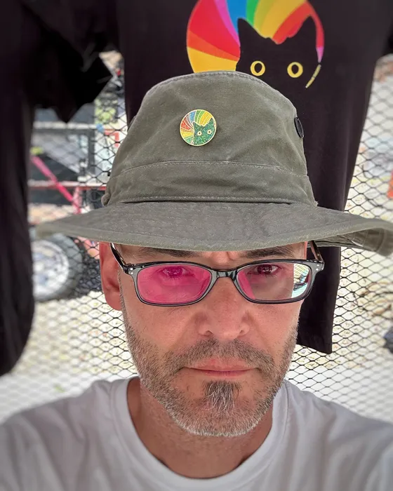 CustomBannersNow.Com - Hard Enamel Pin