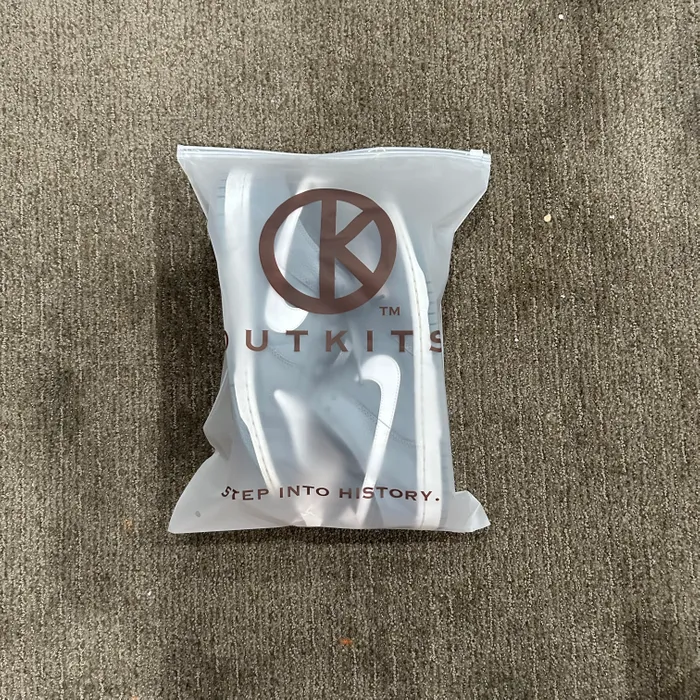 CustomBannersNow.Com - Zipper Frosted Bag