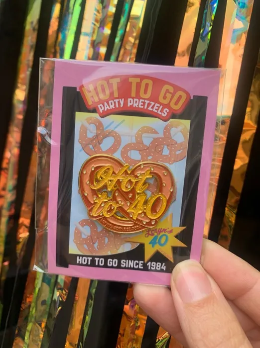 CustomBannersNow.Com - Hard Enamel Pin