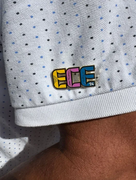 CustomBannersNow.Com - Hard Enamel Pin