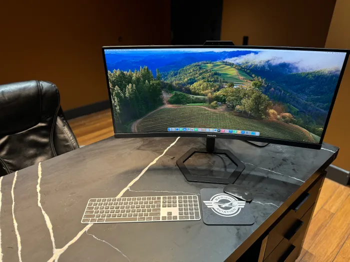 CustomBannersNow.Com - Custom Square Mouse Pad