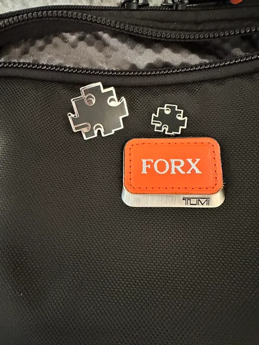 CustomBannersNow.Com - Hard Enamel Pin