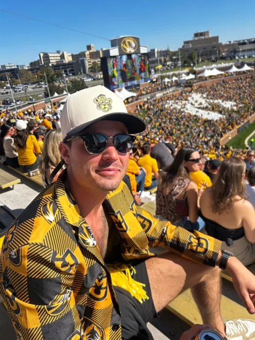 CustomBannersNow.Com - Embroidered Patches