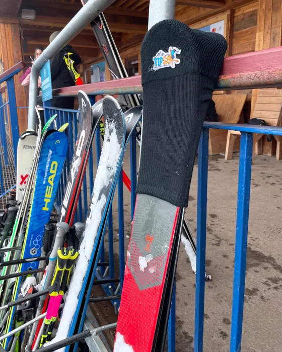 CustomBannersNow.Com - Woven Patches