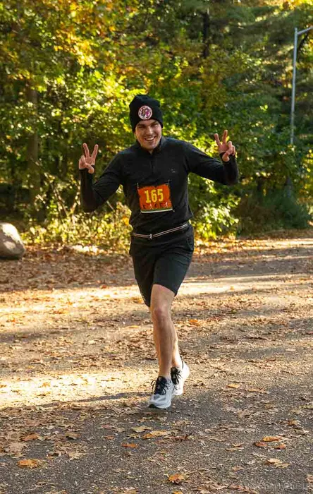 CustomBannersNow.Com - Embroidered Patches