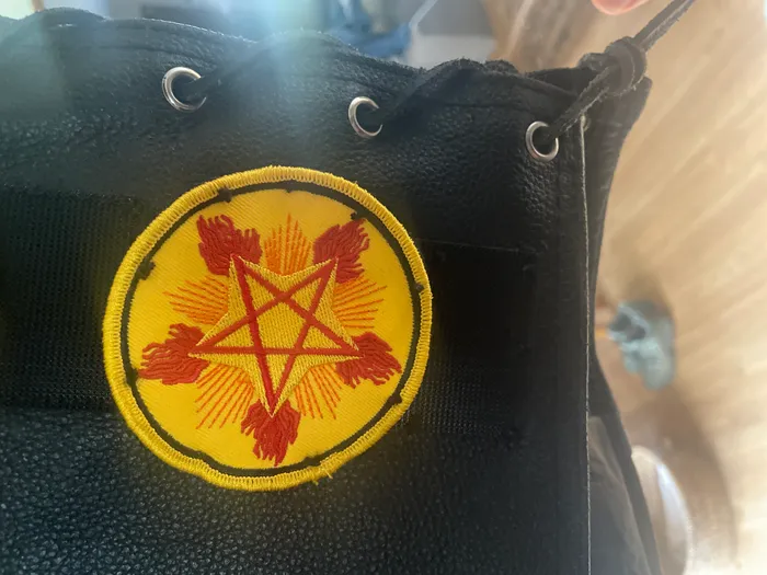 CustomBannersNow.Com - Embroidered Patches