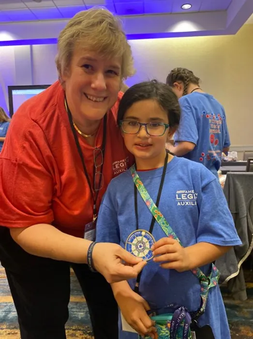 CustomBannersNow.Com - Embroidered Patches