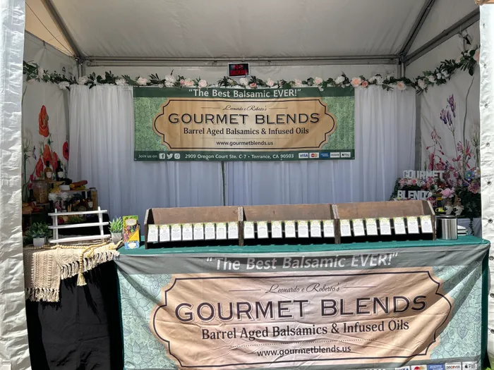 CustomBannersNow.Com - Custom Rectangle Table Covers