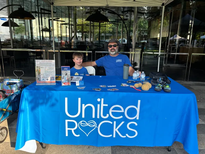 CustomBannersNow.Com - Custom Rectangle Table Covers