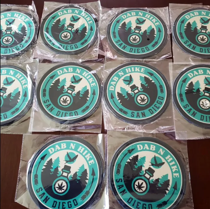 CustomBannersNow.Com - Custom Round Mouse Pad