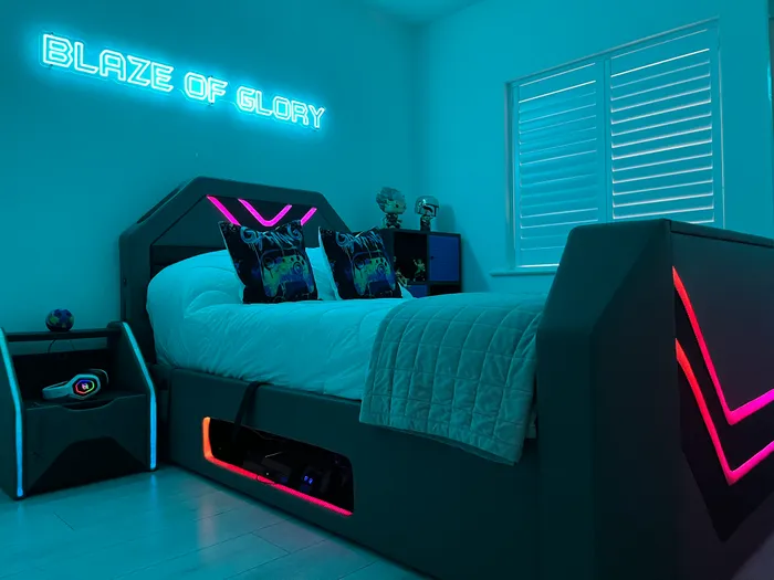 CustomBannersNow.Com - Custom Neon Sign