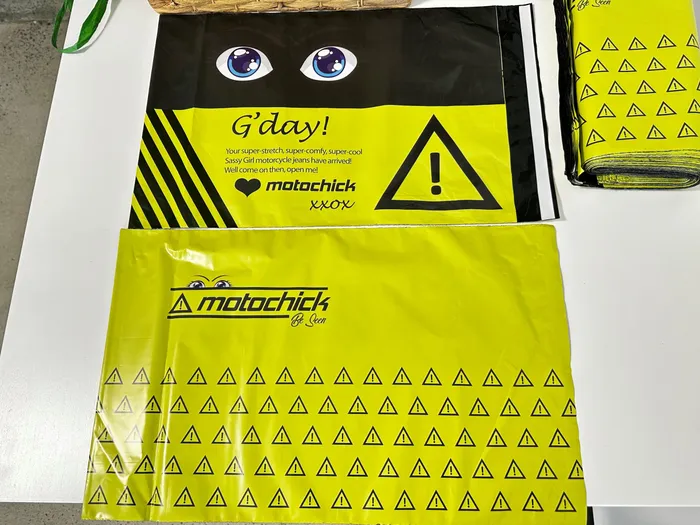 CustomBannersNow.Com - Custom Poly Mailer