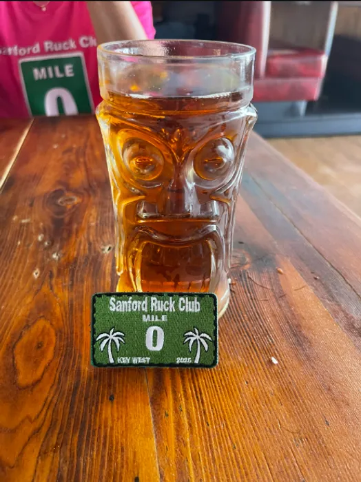 CustomBannersNow.Com - Embroidered Patches