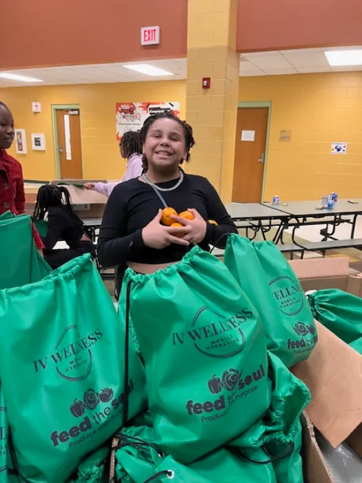 CustomBannersNow.Com - Custom Non-Woven Drawstring Bag