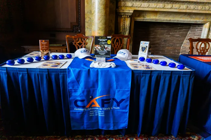 CustomBannersNow.Com - Custom Rectangle Table Covers