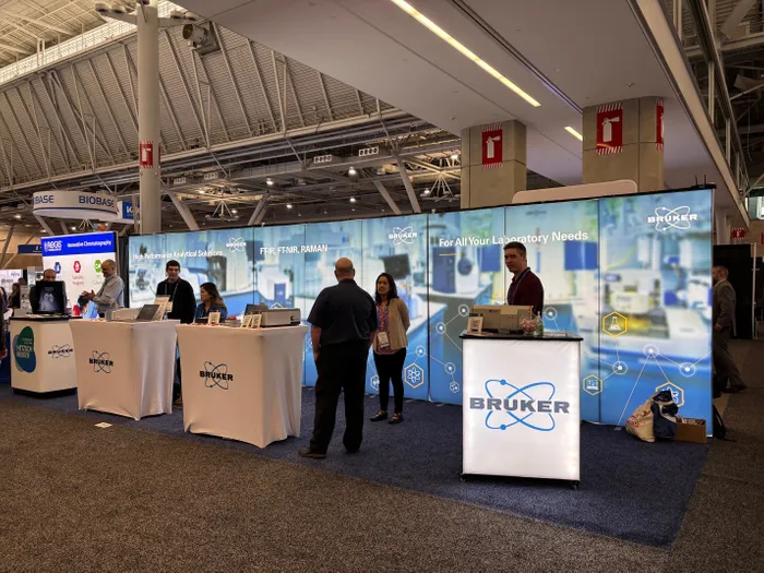 CustomBannersNow.Com - Custom Rectangle Table Covers