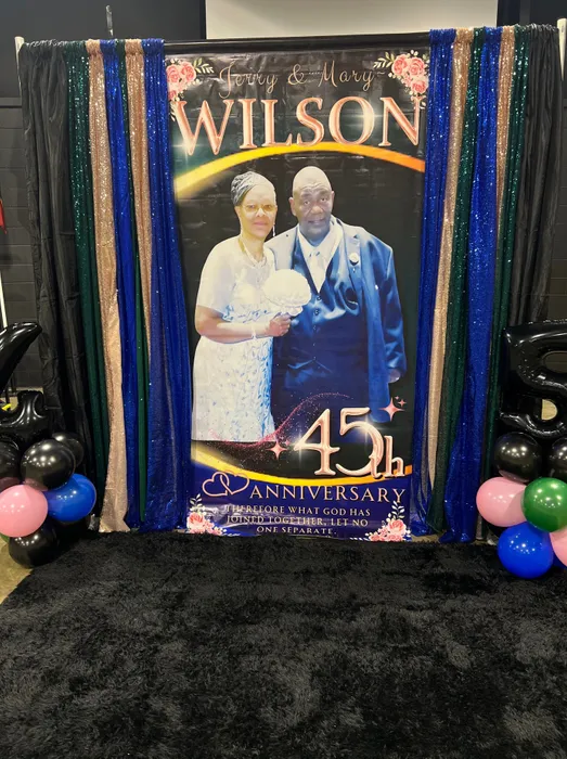 CustomBannersNow.Com - Custom Vinyl Banners