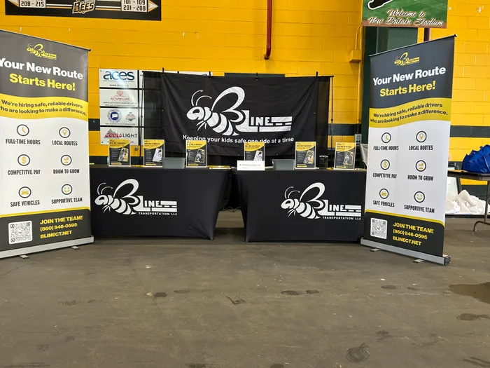 CustomBannersNow.Com - Roll Up Banner Stands