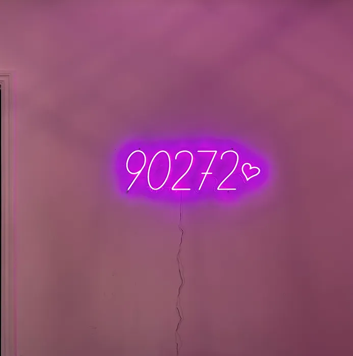 CustomBannersNow.Com - Custom Neon Sign