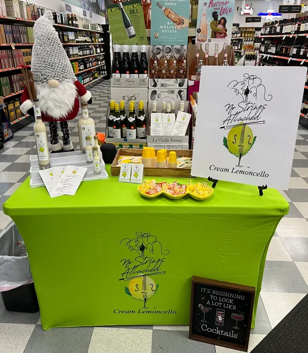 CustomBannersNow.Com - Custom Rectangle Table Covers