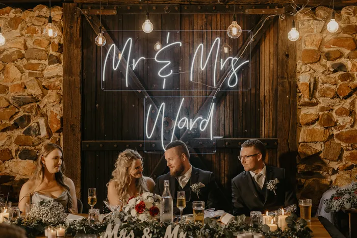 CustomBannersNow.Com - Custom Neon Sign