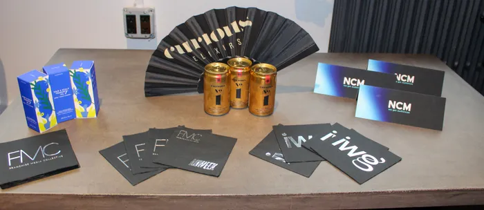 CustomBannersNow.Com - Custom Foil Stamped Beverage Napkin