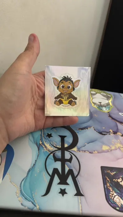 CustomBannersNow.Com - Hologram Stickers