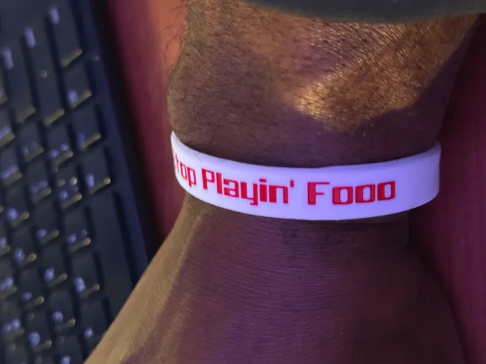 CustomBannersNow.Com - Debossed Colorfilled