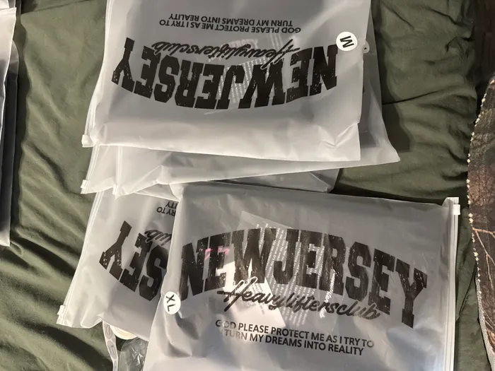 CustomBannersNow.Com - Zipper Frosted Bag