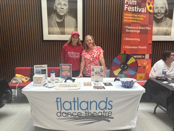 CustomBannersNow.Com - Custom Rectangle Table Covers