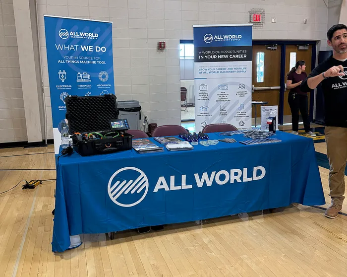 CustomBannersNow.Com - Custom Rectangle Table Covers