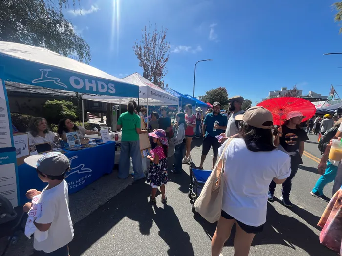 CustomBannersNow.Com - Custom Rectangle Table Covers