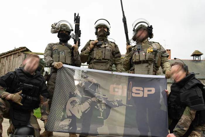 CustomBannersNow.Com - Rectangle Flag