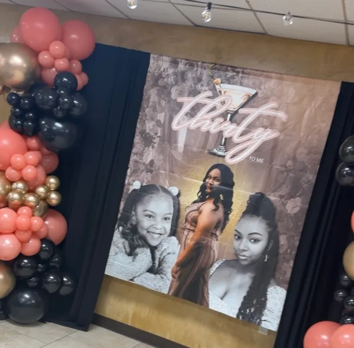 CustomBannersNow.Com - Custom Vinyl Banner