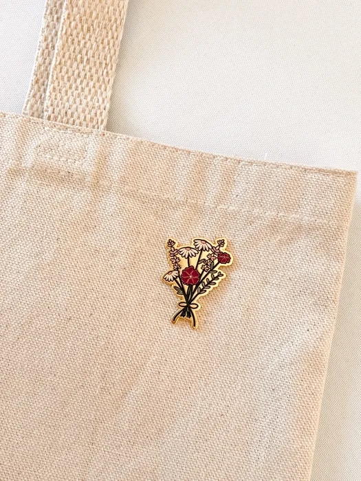 CustomBannersNow.Com - Soft Enamel Pin