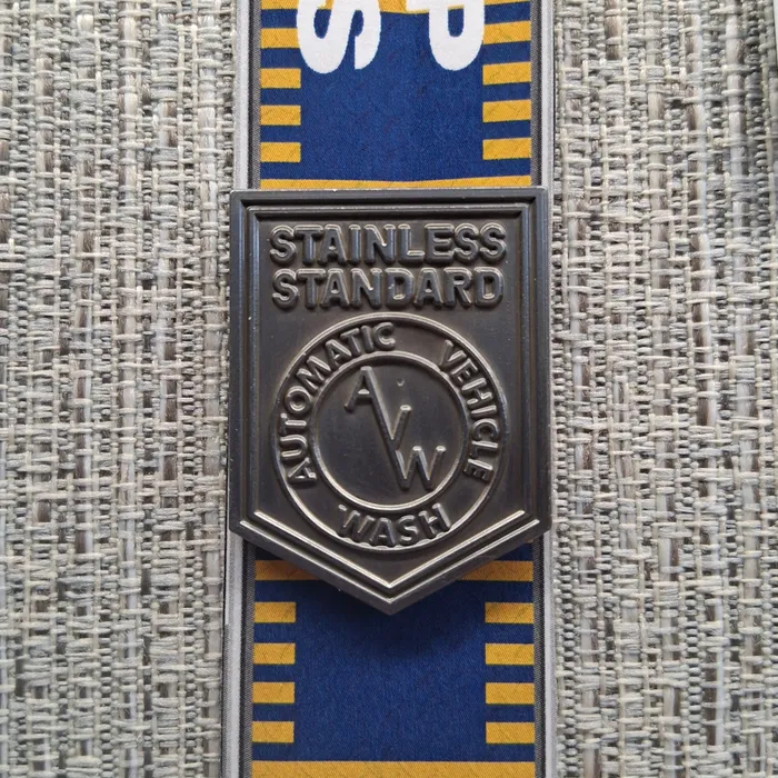 CustomBannersNow.Com - Die Struck Pin