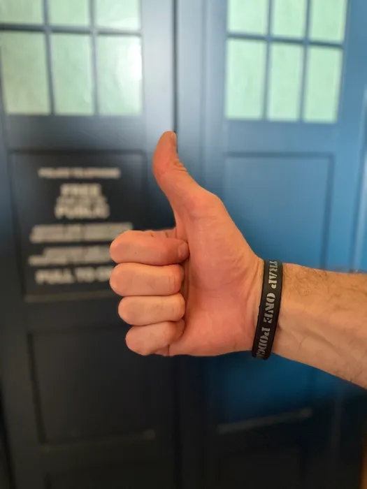 CustomBannersNow.Com - Printed Wristbands