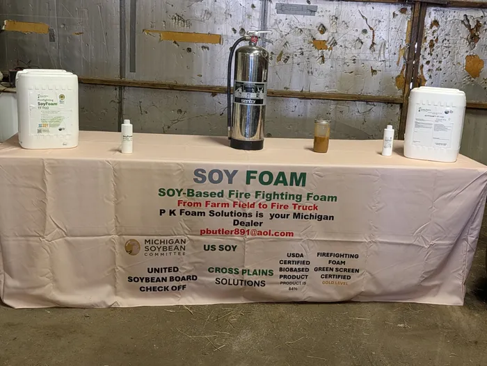 CustomBannersNow.Com - Custom Rectangle Table Covers